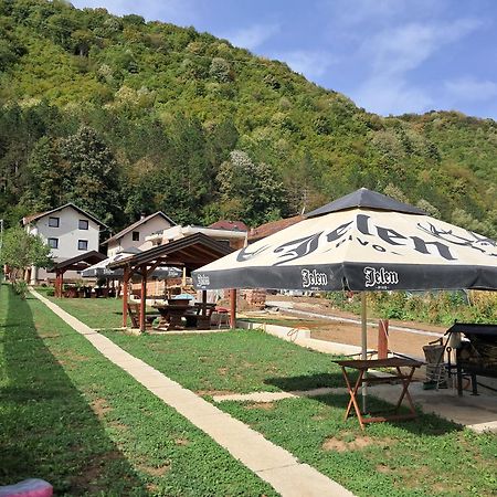 Hostel Topić Banja Luka Buitenkant foto