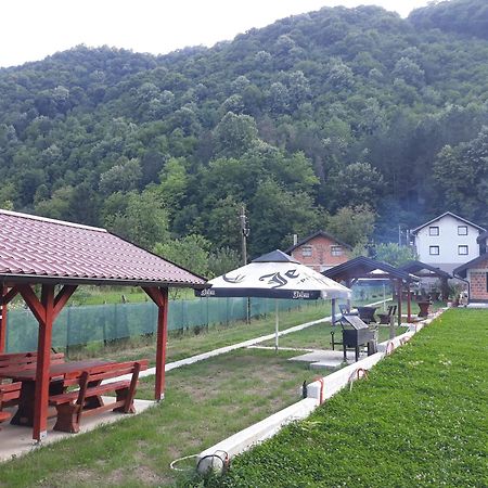 Hostel Topić Banja Luka Buitenkant foto