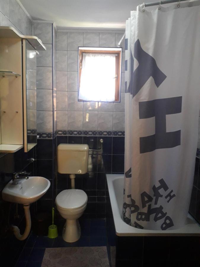 Hostel Topić Banja Luka Buitenkant foto