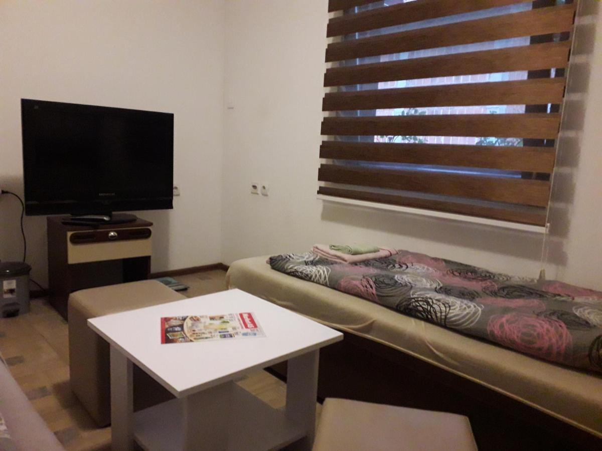 Hostel Topić Banja Luka Buitenkant foto