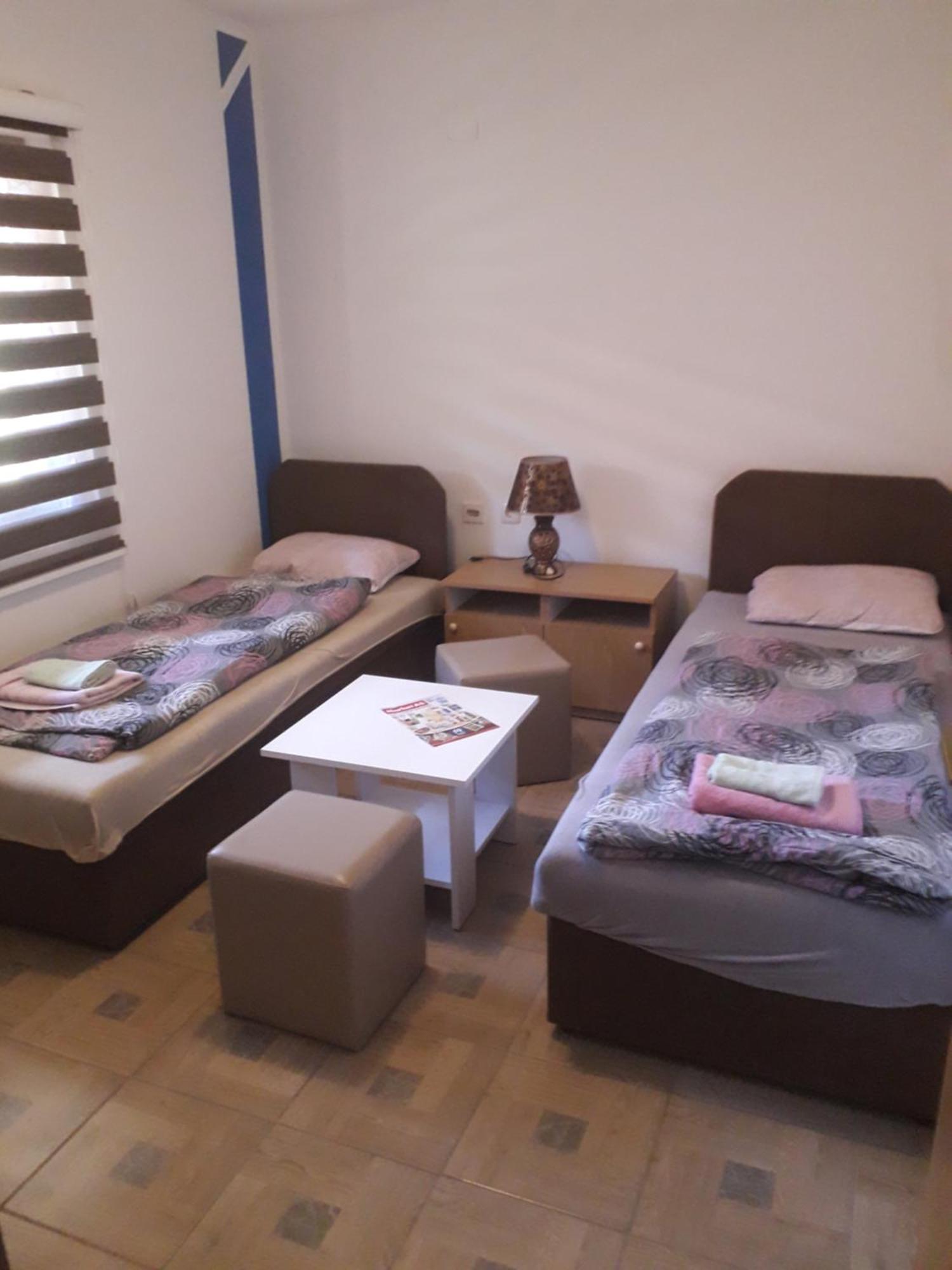 Hostel Topić Banja Luka Kamer foto