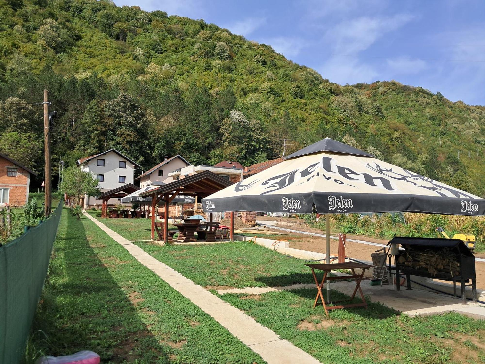 Hostel Topić Banja Luka Buitenkant foto