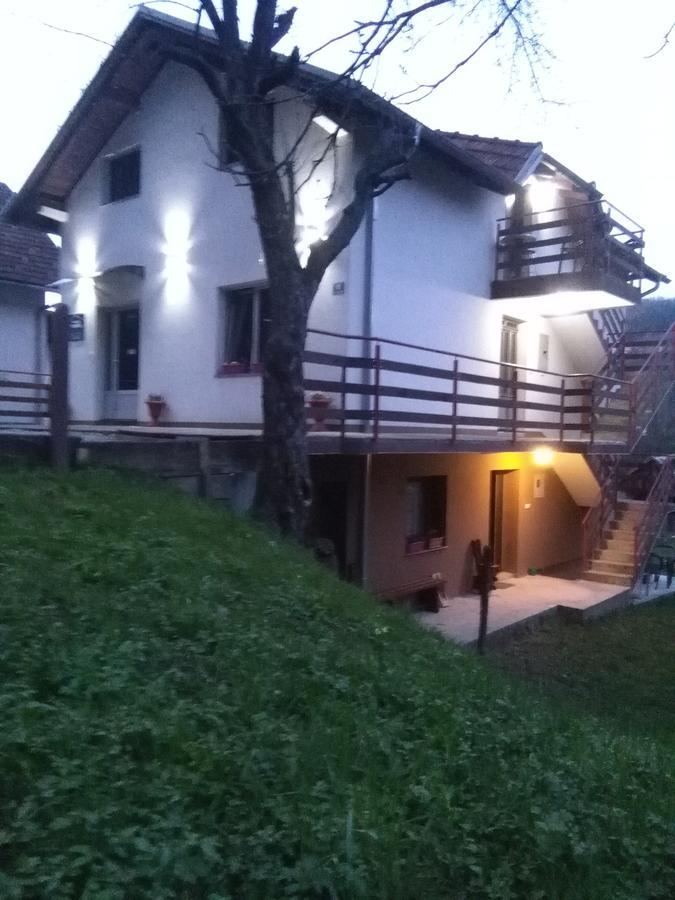 Hostel Topić Banja Luka Buitenkant foto